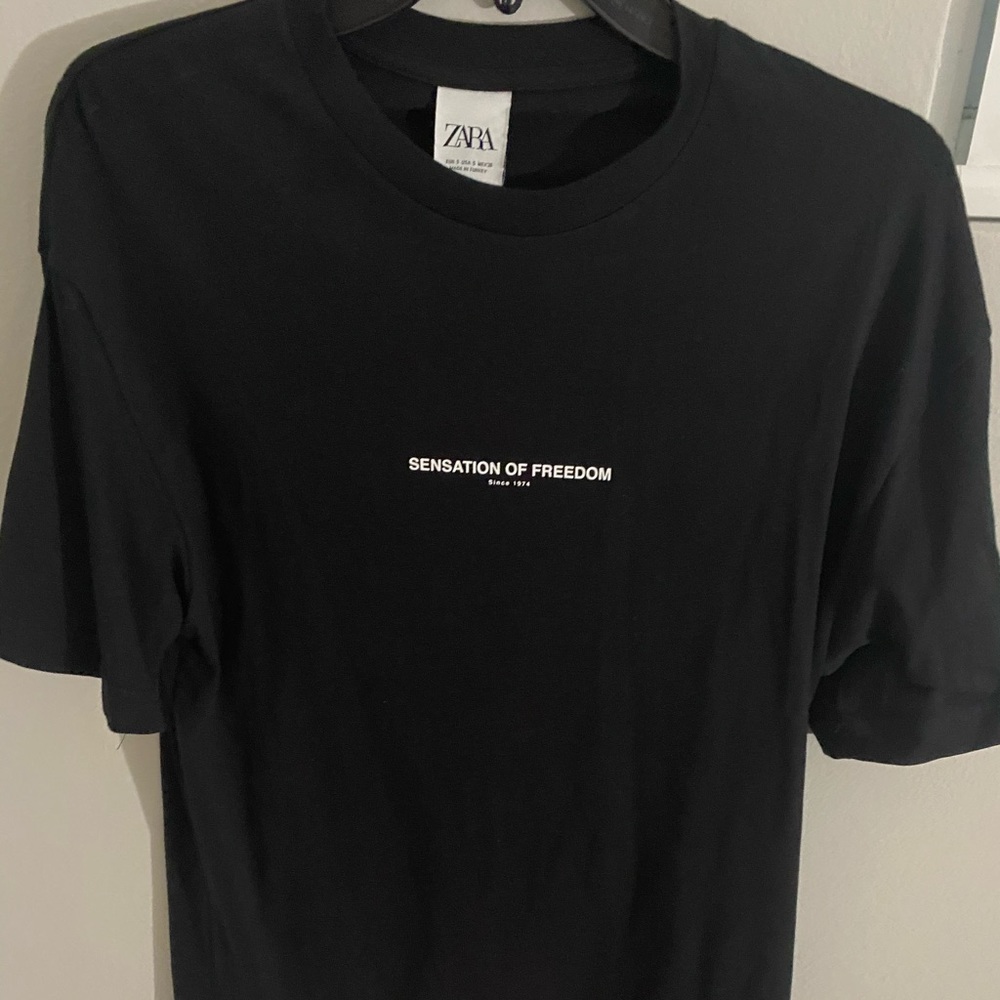 Zara T-Shirt